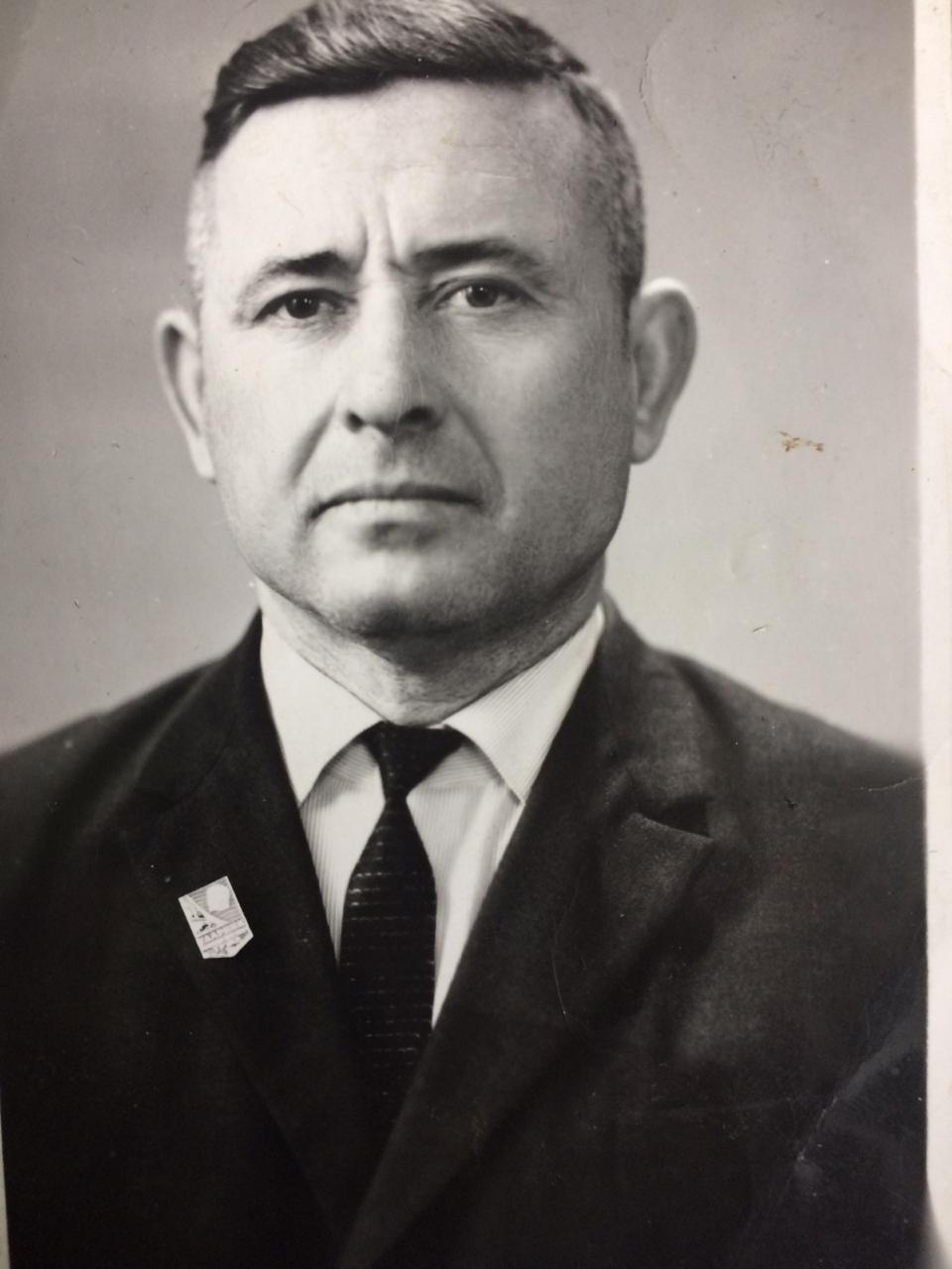 ����������