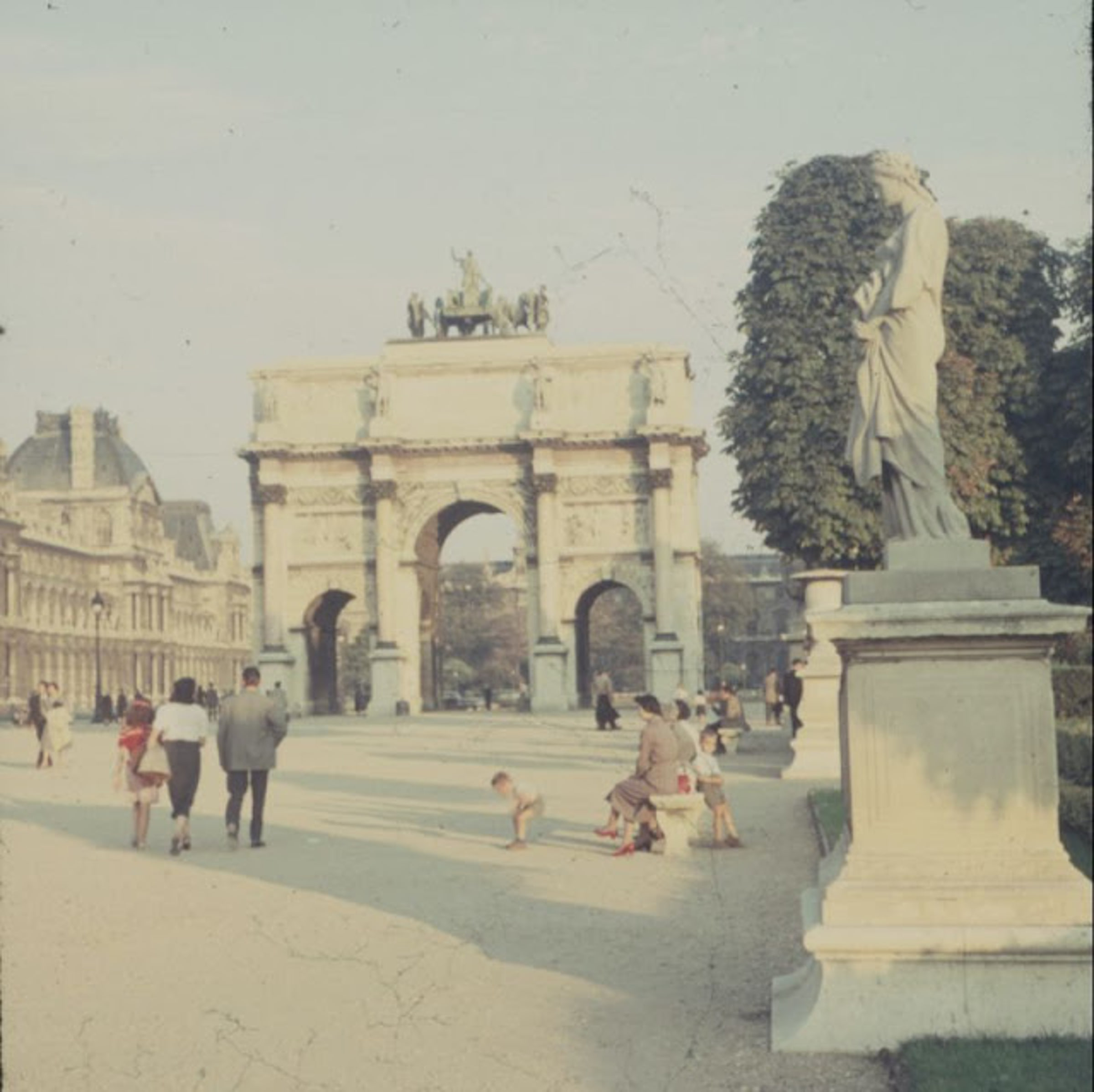 ����������