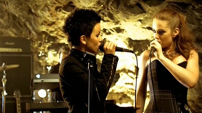 ����������