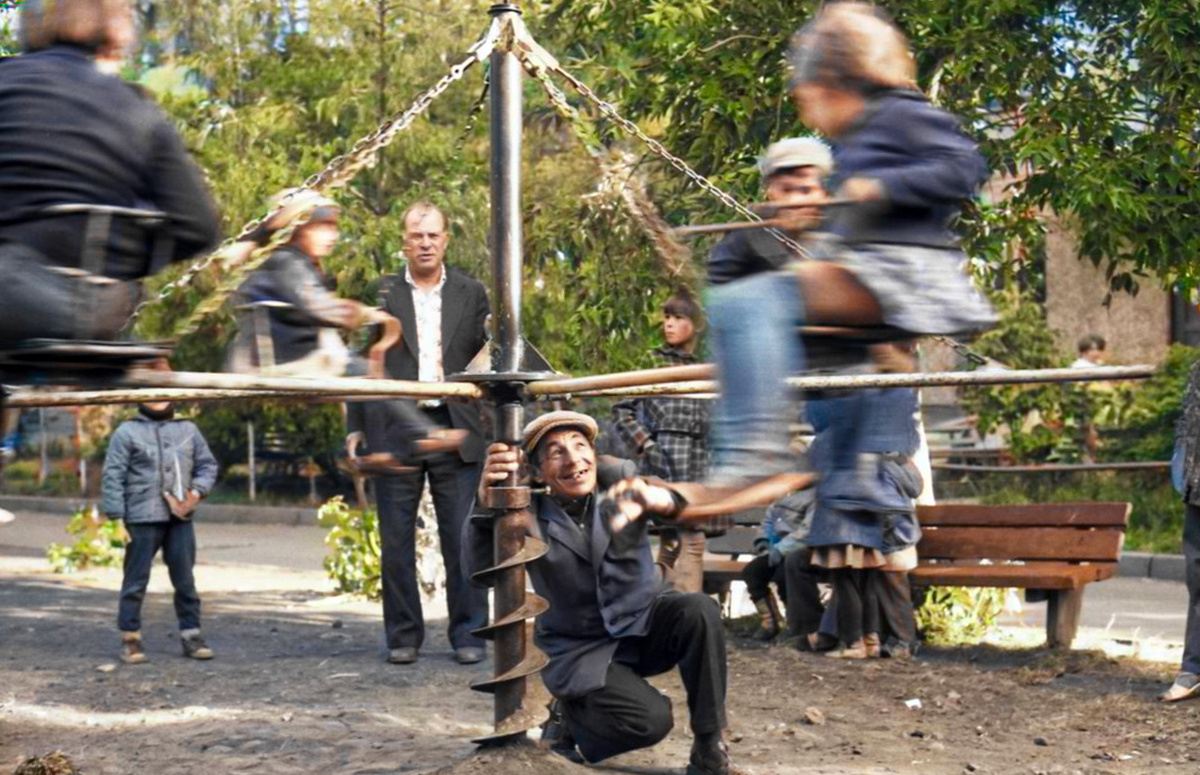 ����������