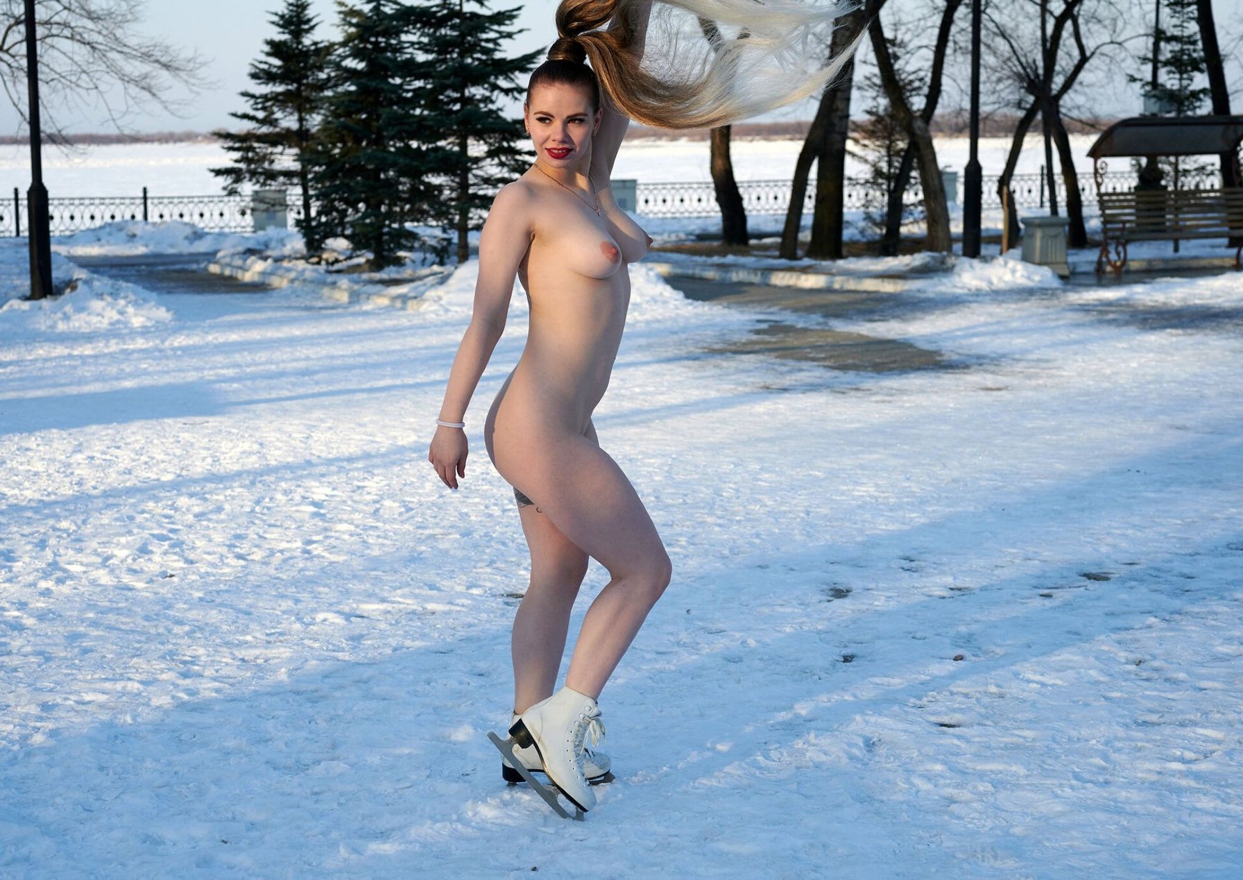 ����������