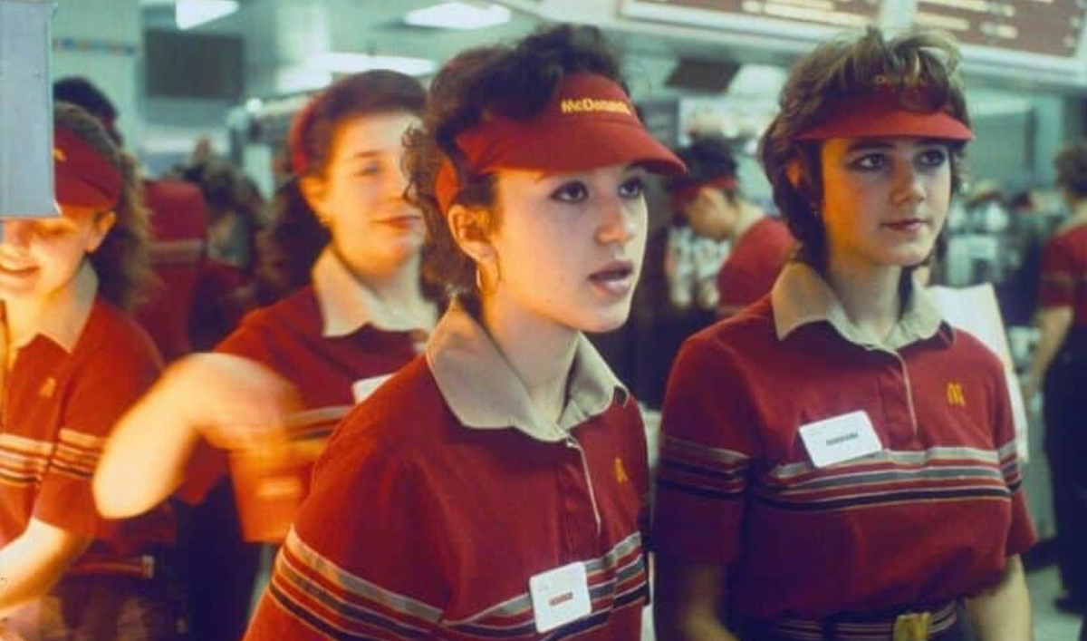 ����������