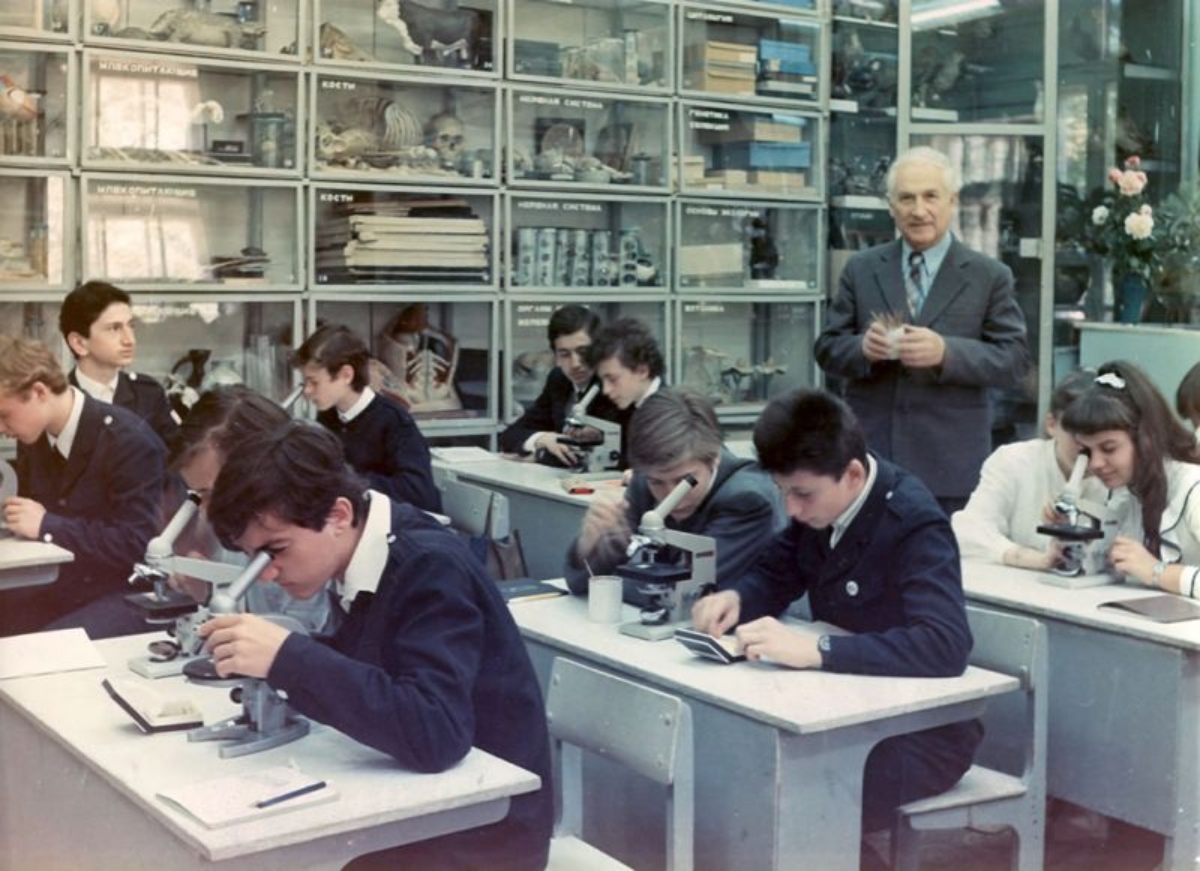 ����������